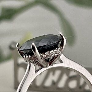 Clearance‼️3ct Diamond‼️RARE‼️ Silver 925 Ring size 7